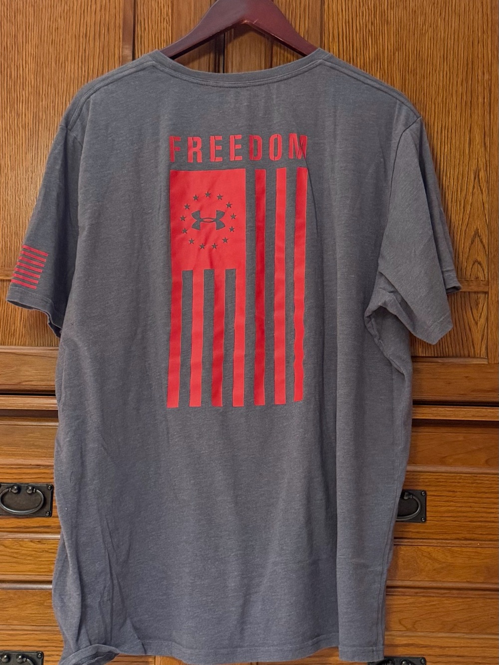 Under Armour Freedom Flag HeatGear Loose Fit Graphic Tee Military Troops Support